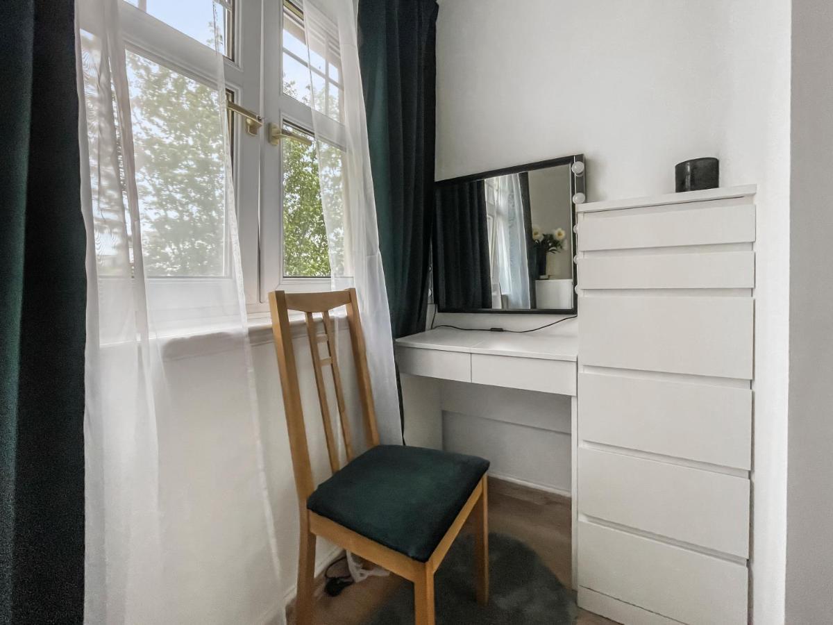 Comfortable 2 Bedroom Flat In The City Centre EDI Kültér fotó